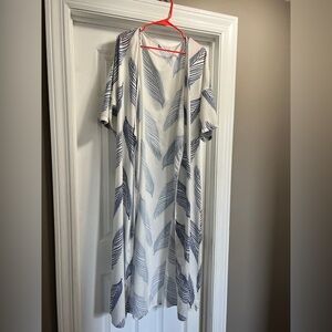 White and Blue Leaf Print Kimono